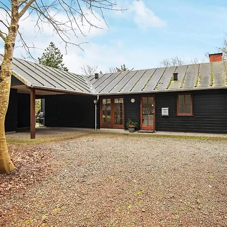 6 Person Holiday In Bl Vand *